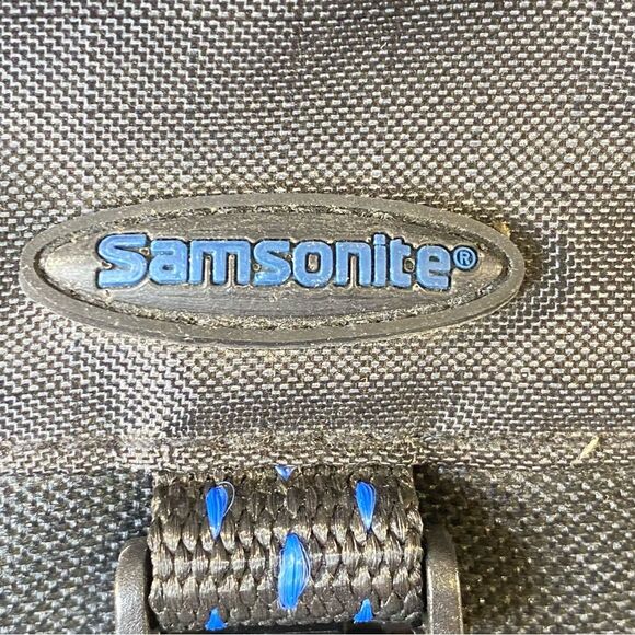 Samsonite Camera Bag Adjustable Shoulder Strap Small Padded Bag Multiple Pockets - Picture 5 of 8